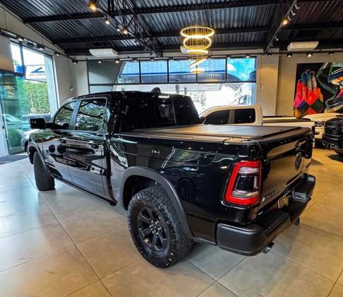 RAM 1500 5.7 V8 GASOLINA REBEL CD 4X4 AUTOMÁTICO